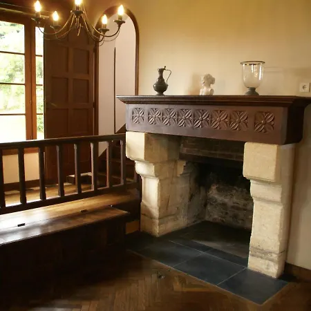 Sumptuous Mansion In With Pool 贝尔维斯
