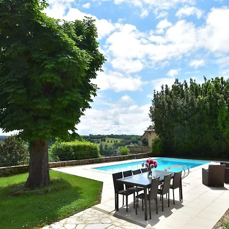 Elegant Mansion In * Belvès