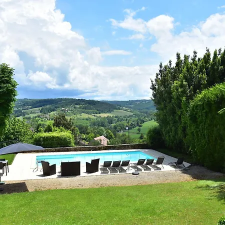 Dom wakacyjny Elegant Mansion In Belvès