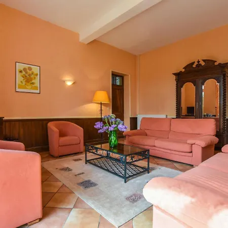Holiday home Sumptuous Mansion In With Pool
