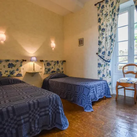 Elegant Mansion In Casa vacanze Belvès