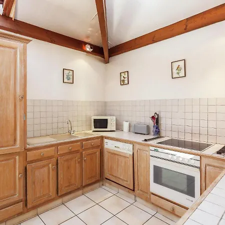度假居 Sumptuous Mansion In With Pool