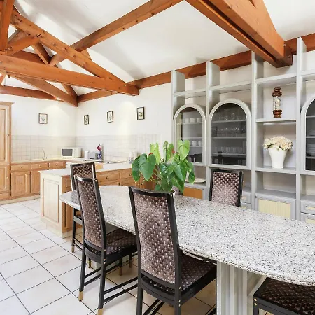 Holiday home Sumptuous Mansion In With Pool