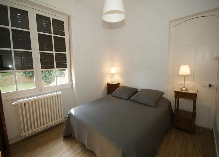 Dom wakacyjny Elegant Mansion In