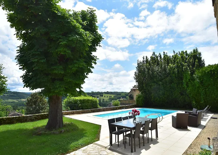 Elegant Mansion In * Belvès