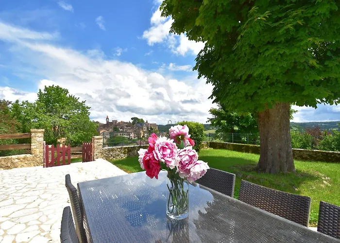 Dom wakacyjny Elegant Mansion In